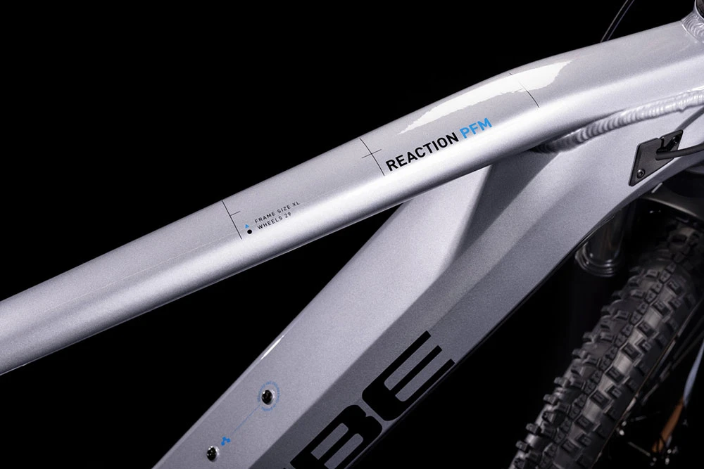 Cube Reaction Hybrid Performance 500 Polarsilver´n´blue 2 Cube Reaction Hybrid Performance 500 Polarsilver´n´blue – Bild 2