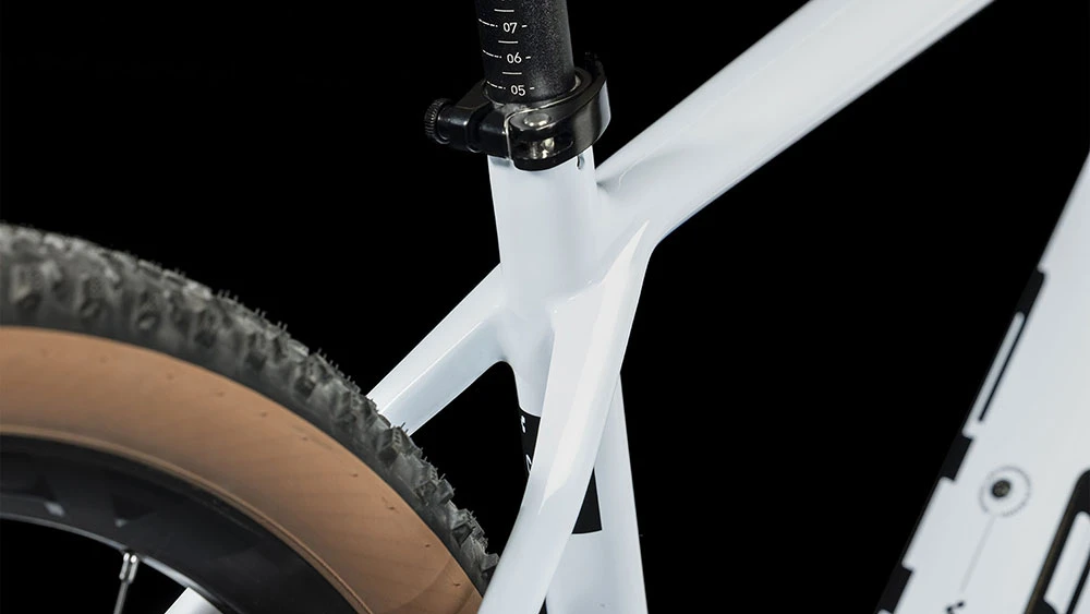 Cube Reaction C:62 Pro White´n´blue´n´red 5 Cube Reaction C:62 Pro White´n´blue´n´red – Bild 5