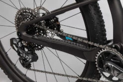 Santa Cruz Blur CC X01 AXS RSV -Angebote Rad Wonne Store MY22 blur details 013