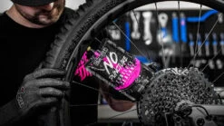 Muc-Off No Puncture Hassle Reifendichtmittel -Angebote Rad Wonne Store Muc Off No Puncture Hassle 4