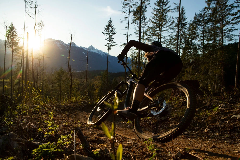 Shimano DEORE BR-M6120 Post-Mount D02S Bremssattel 5 Shimano DEORE BR-M6120 Post-Mount D02S Bremssattel – Bild 5