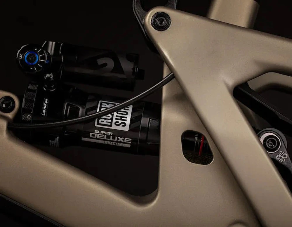 Santa Cruz 5010 5 MX C R 3 Santa Cruz 5010 5 MX C R – Bild 3